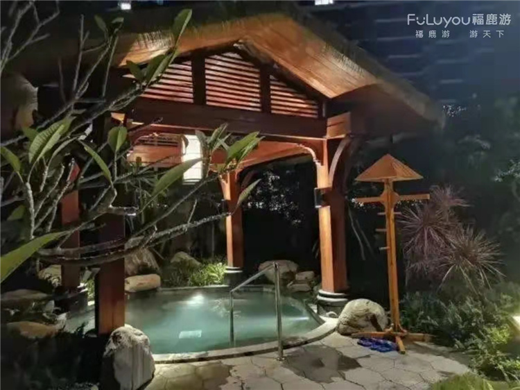仟璽海世界溫泉酒店10