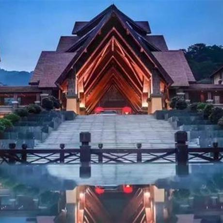 【小鹿訂制】韶關(guān)經(jīng)律論國際酒店+經(jīng)律倫文化小鎮(zhèn)2天一夜 會議團(tuán)建